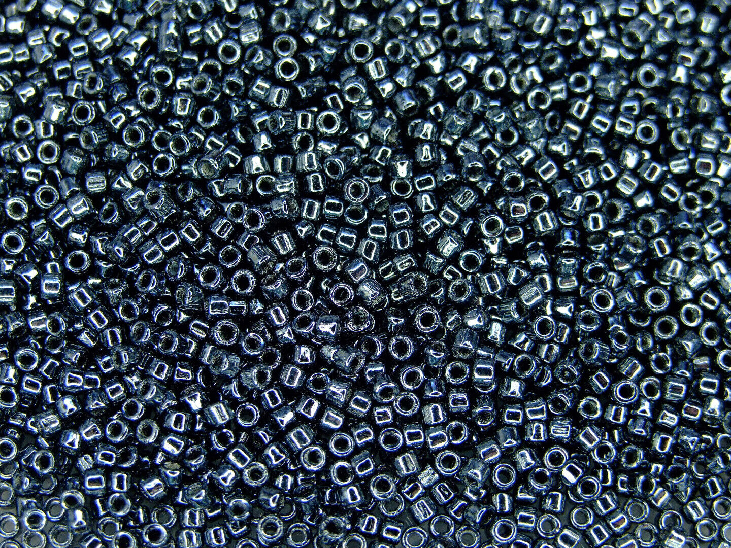 5g MATUBO 10/0 Best Quality Czech Cylinder Seed Beads 20 Colors to Choose - Picture 7 of 19