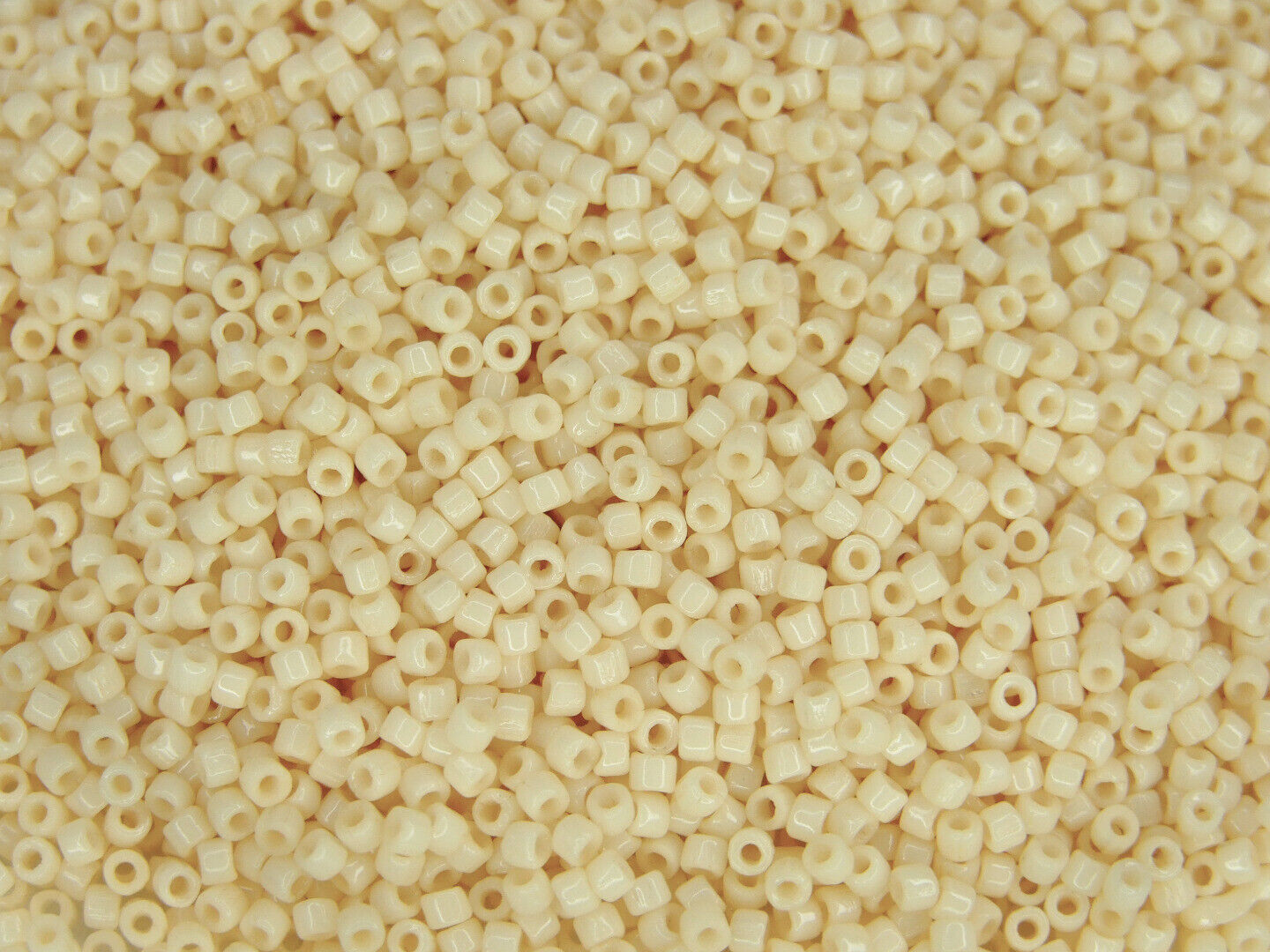 5g MATUBO 10/0 Best Quality Czech Cylinder Seed Beads 20 Colors to Choose - Picture 14 of 19