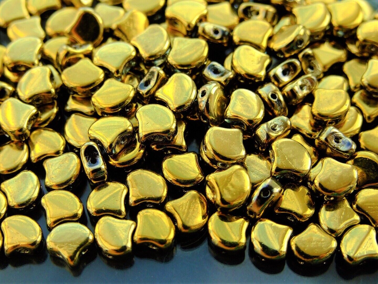 10g Matubo Ginko Duo Czech Seed Beads 7.5x7.5mm 70 Colors to Choose Beading - Picture 32 of 69