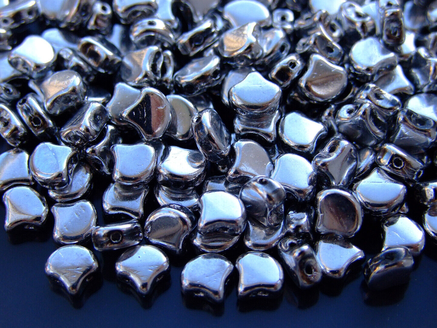 10g Matubo Ginko Duo Czech Seed Beads 7.5x7.5mm 70 Colors to Choose Beading - Picture 40 of 69