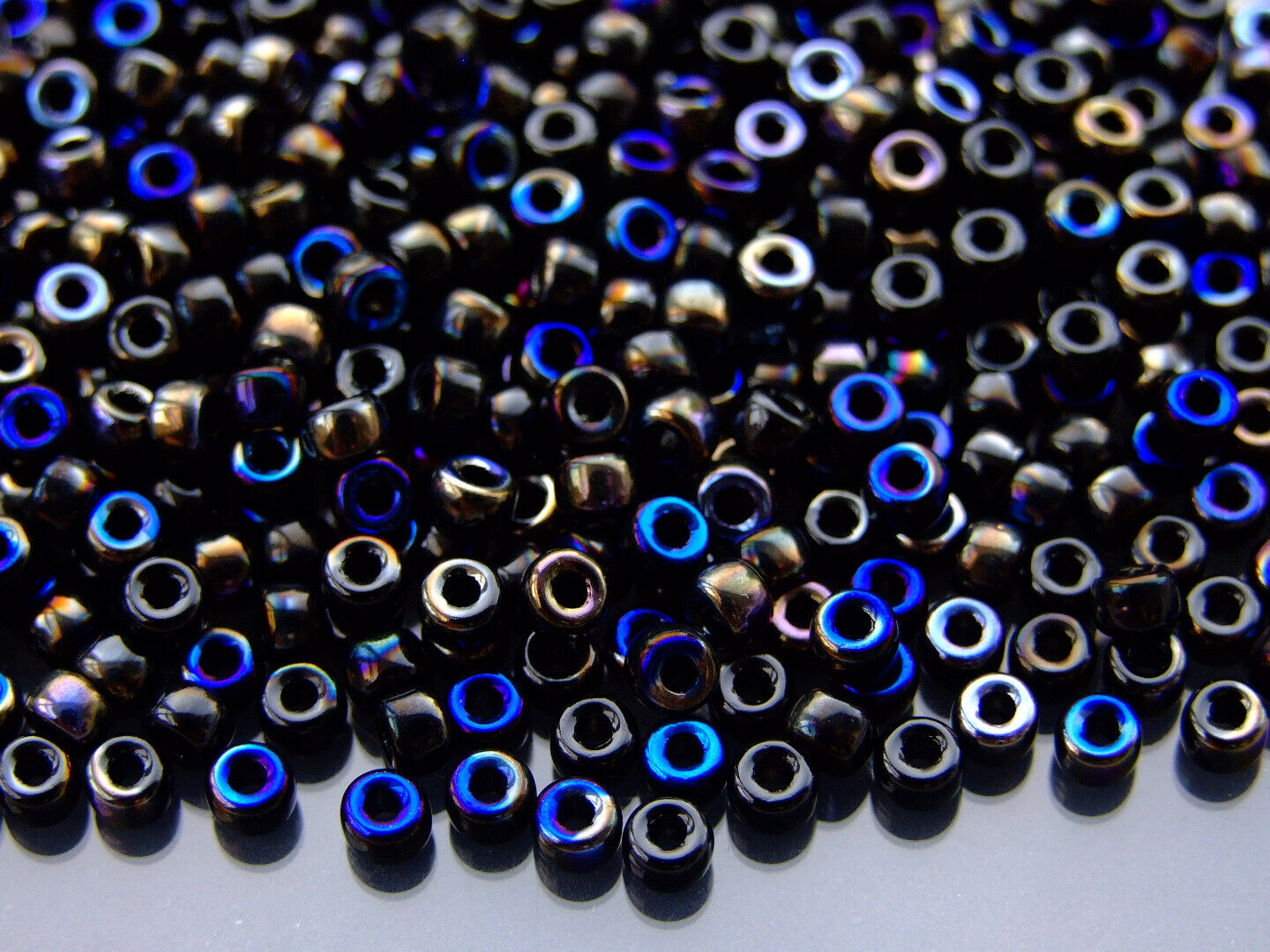 10g Matubo 6/0 Round Czech Seed Beads 4mm 70 Colors to Choose Jewellery Making - Picture 31 of 66