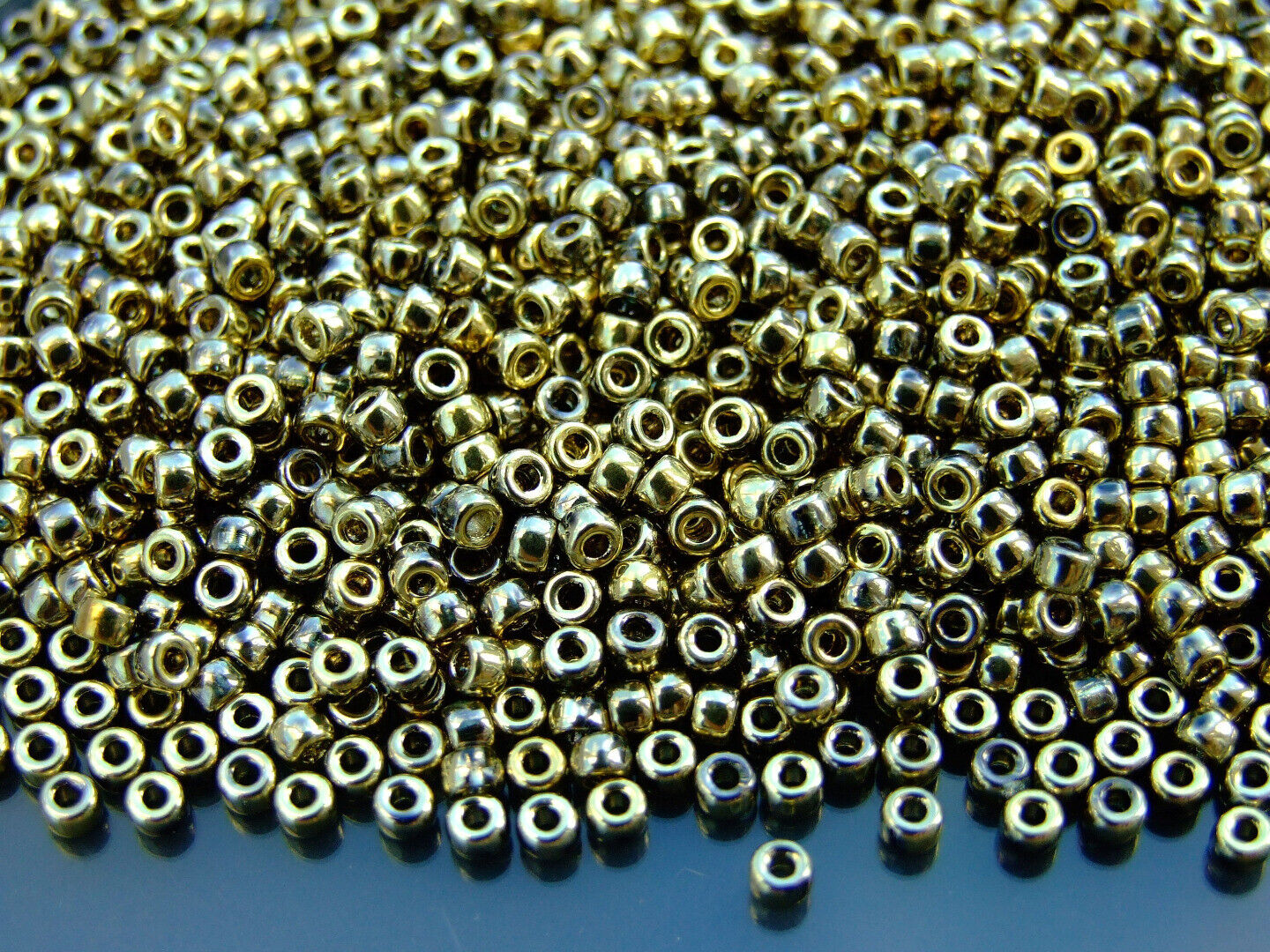10g Matubo 8/0 Round Czech Seed Beads 3mm 80 Colors to Choose Jewelry Making - Picture 57 of 77