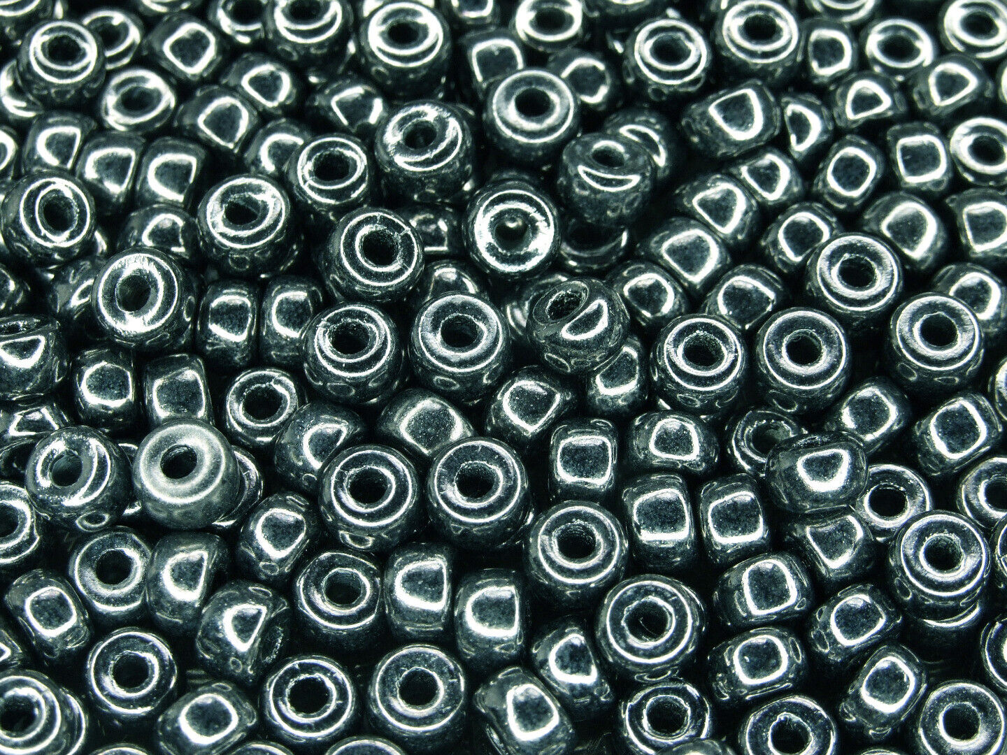 10g Matubo 2/0 Round Czech Seed Beads 6mm Hematite Jewelry Making Beading