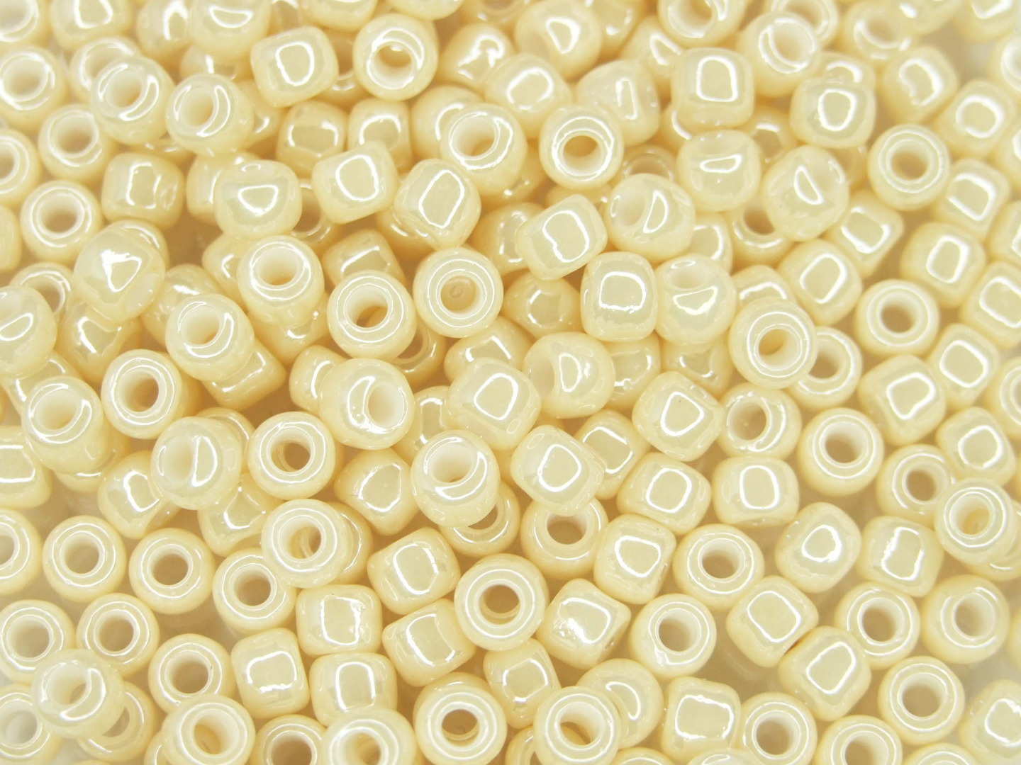 10g TOHO 3/0 Round Japanese Seed Beads 5.5mm 60 Colors To Choose Beading - Picture 20 of 60