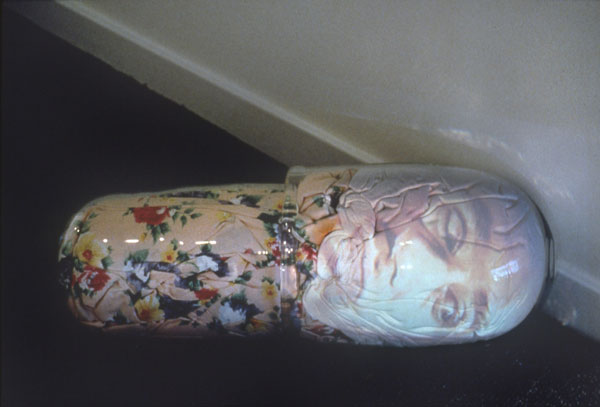 Tony Oursler, Asphyxiation, 1995