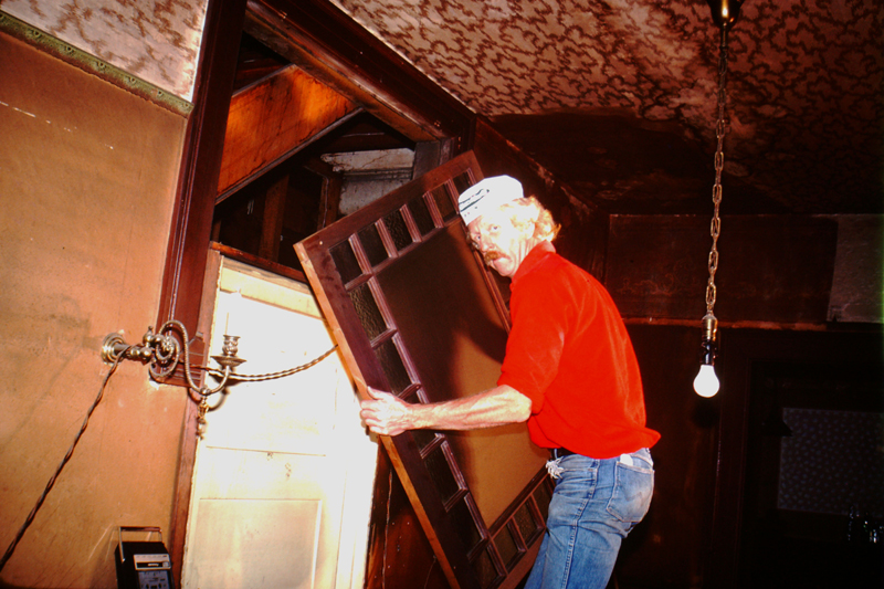 David Ireland working inside 500 Capp Street, c.1976; photo: Steven Kayfetz; image courtesy of The 500 Capp Street Foundation.