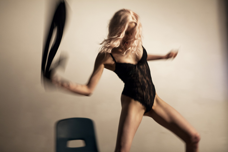 Valérie Reding in <em>wild child</em>. Photo by Lukas Beyeler.