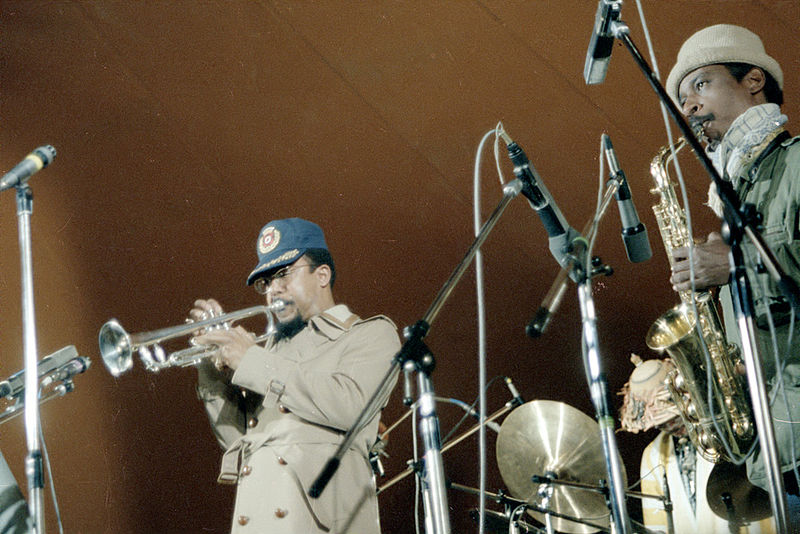 Art Ensemble of Chicago performing at the New Jazz Festival Moers, 1978. From left to right: Lester Bowie, Don Moye, Roscoe Mitchell. License: Creative Commons Attribution-Share Alike 3.0 Unported.