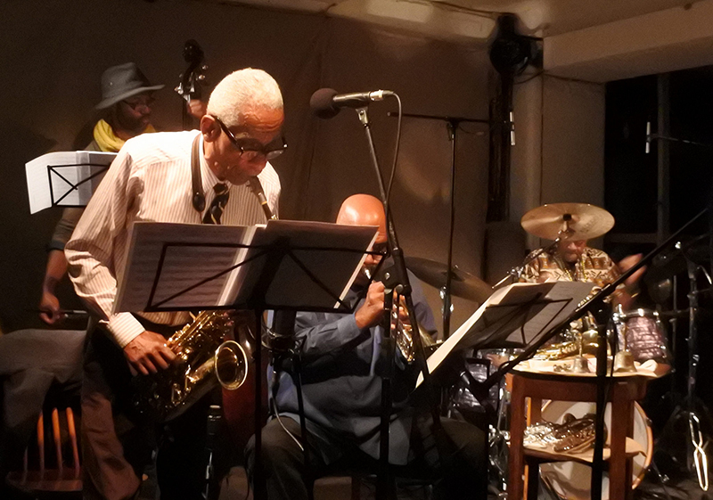 Art Ensemble of Chicago performing at Café Oto, London, 15 October 2017. From left to right: Junius Paul, Roscoe Mitchell, Hugh Ragin, Don Moye. Photo: Luke McKernan. License: Creative Commons Attribution-ShareAlike 2.0 Generic.
