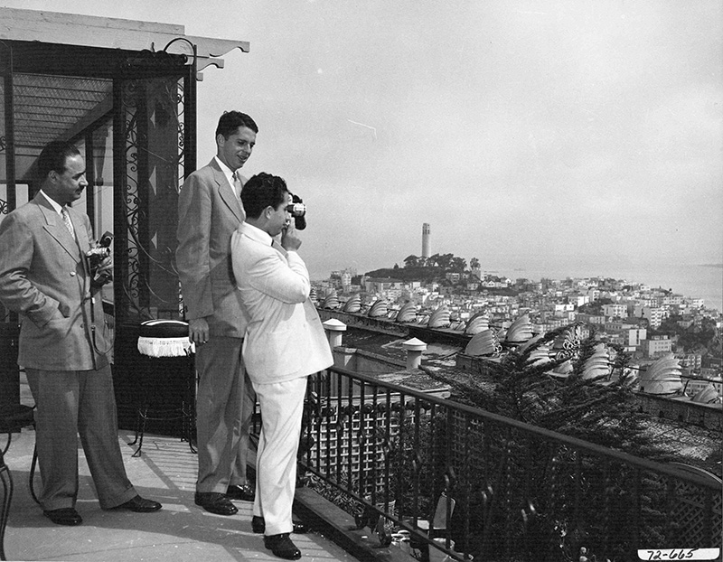 "His Majesty King Faisal II Al-Hashimi of Iraq and His Royal Highness Prince Abdul-Ilah, Regent of Iraq, photographing San Francisco Bay." Dept. of State, Courtesy of Harry S. Truman Library.