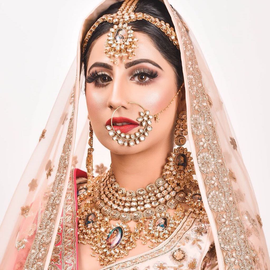 Om Sons Bridal Store - Portfolio