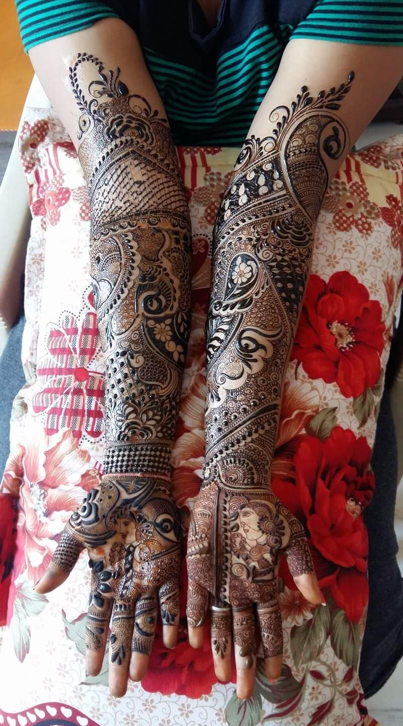 Aaka Mehandi Arts - Portfolio