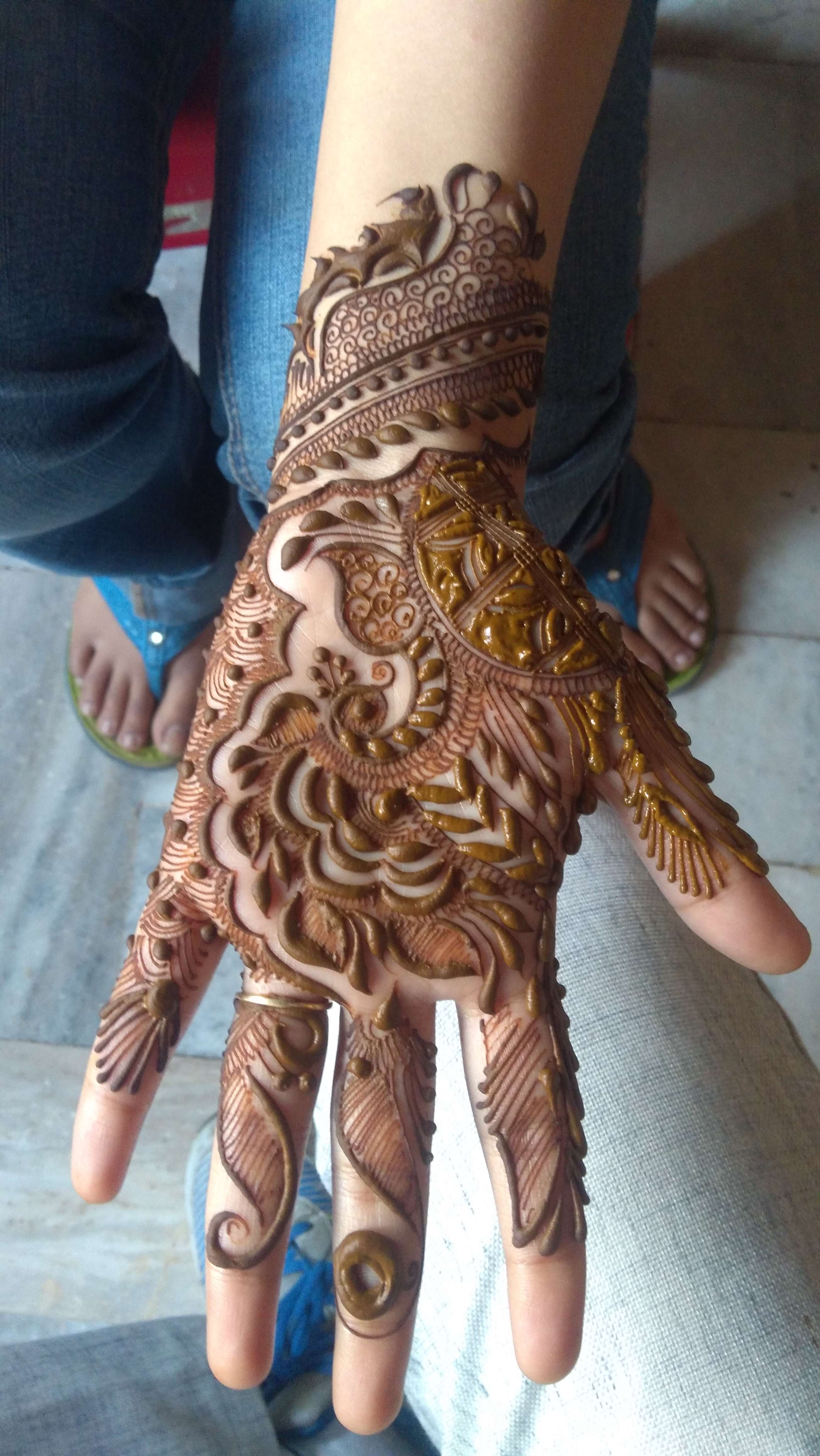 Aaka Mehandi Arts - Portfolio