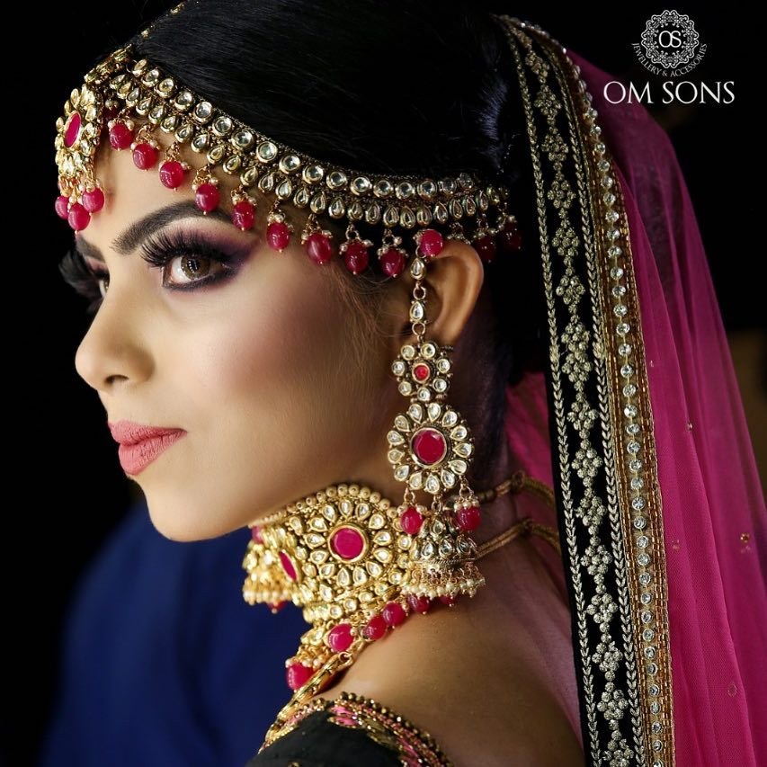 Om Sons Bridal Store - Portfolio