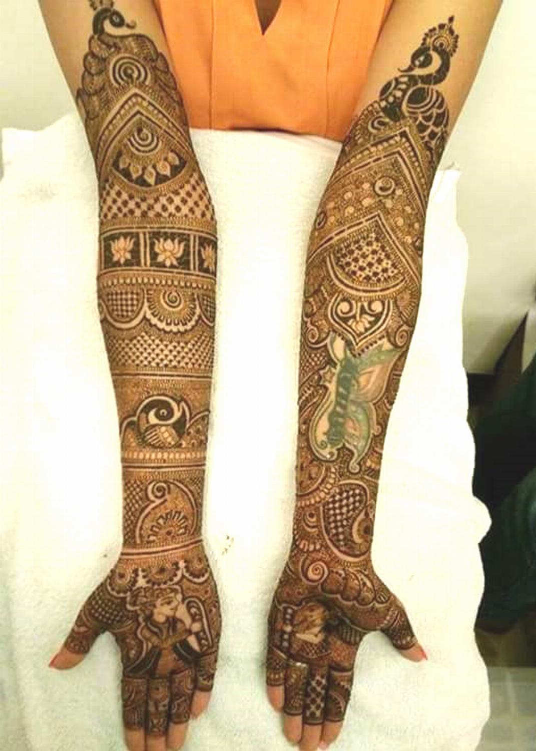 Aaka Mehandi Arts - Portfolio