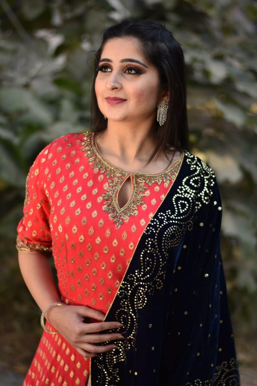 Vidhi Dua Makeovers - Portfolio