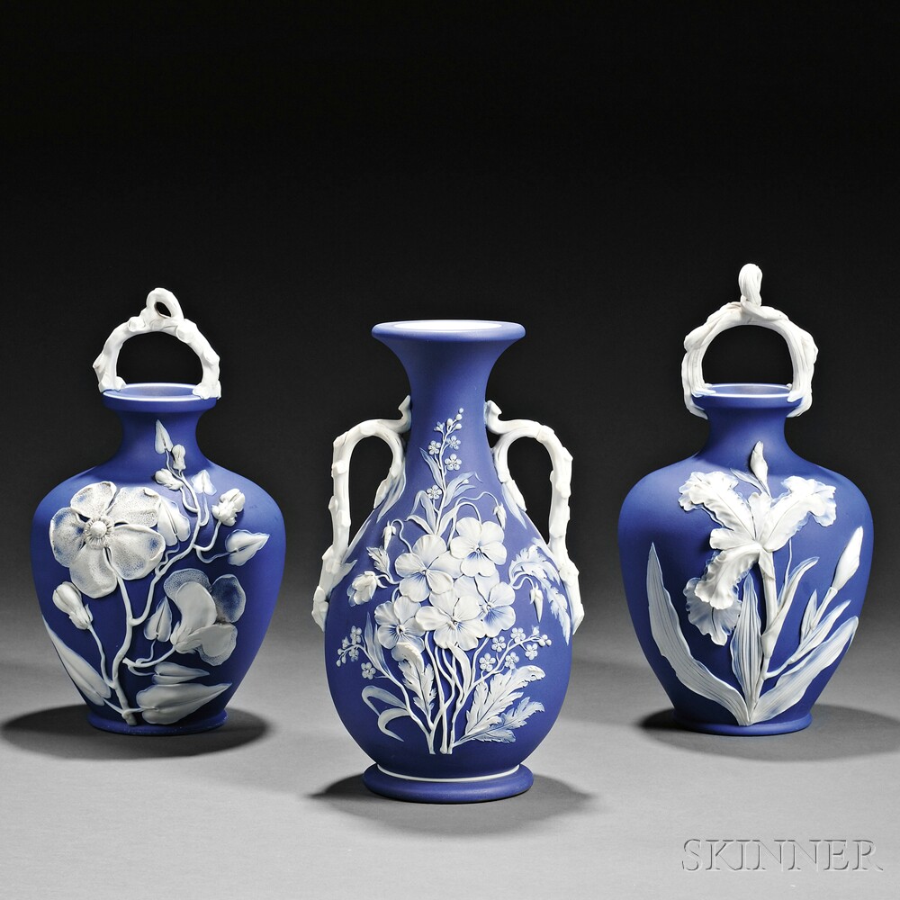 Group of Wedgwood Dark Blue Jasper Dip Vases (Lot 331 and Lot 332, Estimate $2,000-$4,000 and $1,000-$1,500)