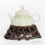 White Jade Water Dropper (Lot 421, Estimate: $600-800)