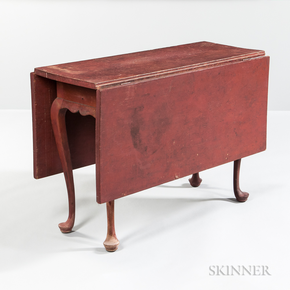 Red-painted Queen Anne Drop-leaf Table, New England, late 18th century (Lot 531, Estimate: $1,200-$1,500)