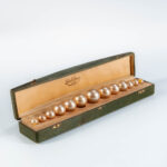 Delattrez Paris 1923 Parfum String of Pearls (Estimate: $2,000-3,000)