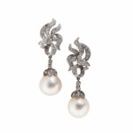 18kt White Gold and Pearl Earrings (Lot 1003, Estimate: $600-800)