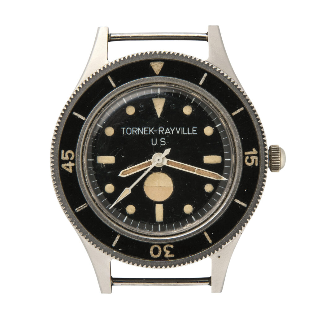 Tornek-Rayville TR-900 Dive Watch