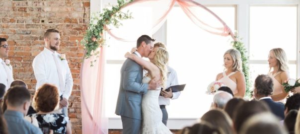Ogden-Utah-Wedding-Venue-The-Fifth-Floor-bride-and-groom-kissing