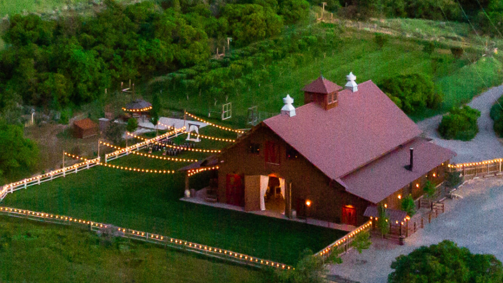Finding-The-Perfect-Wedding-Reception-Venue-Quite-Meadow-Farm-outside-aerial-view