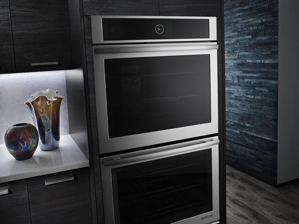 Connected Wall Oven For Residential Pros