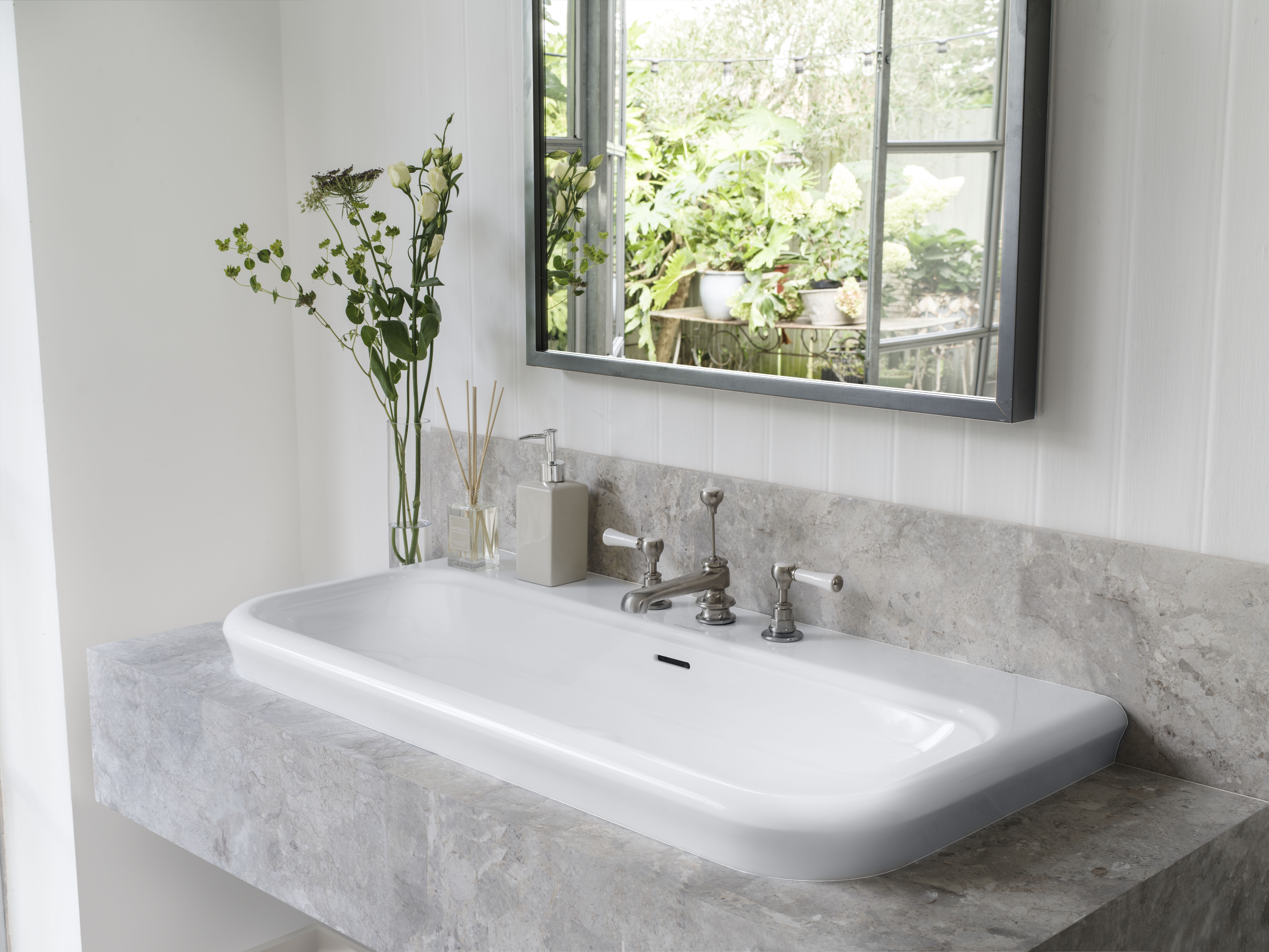 Lario Recessed Bath Basin For Residential Pro