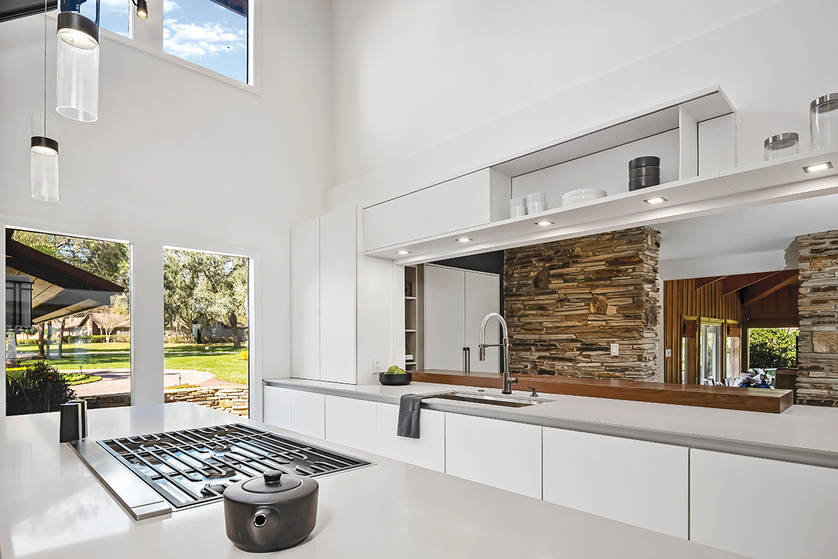 Dramatic-Details-and-Beams-12