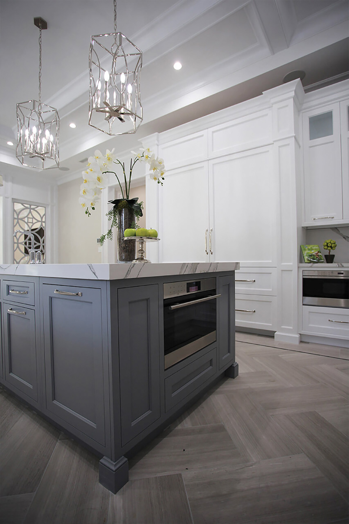 OakLn-Kitchen-Island-closeup-Vertical