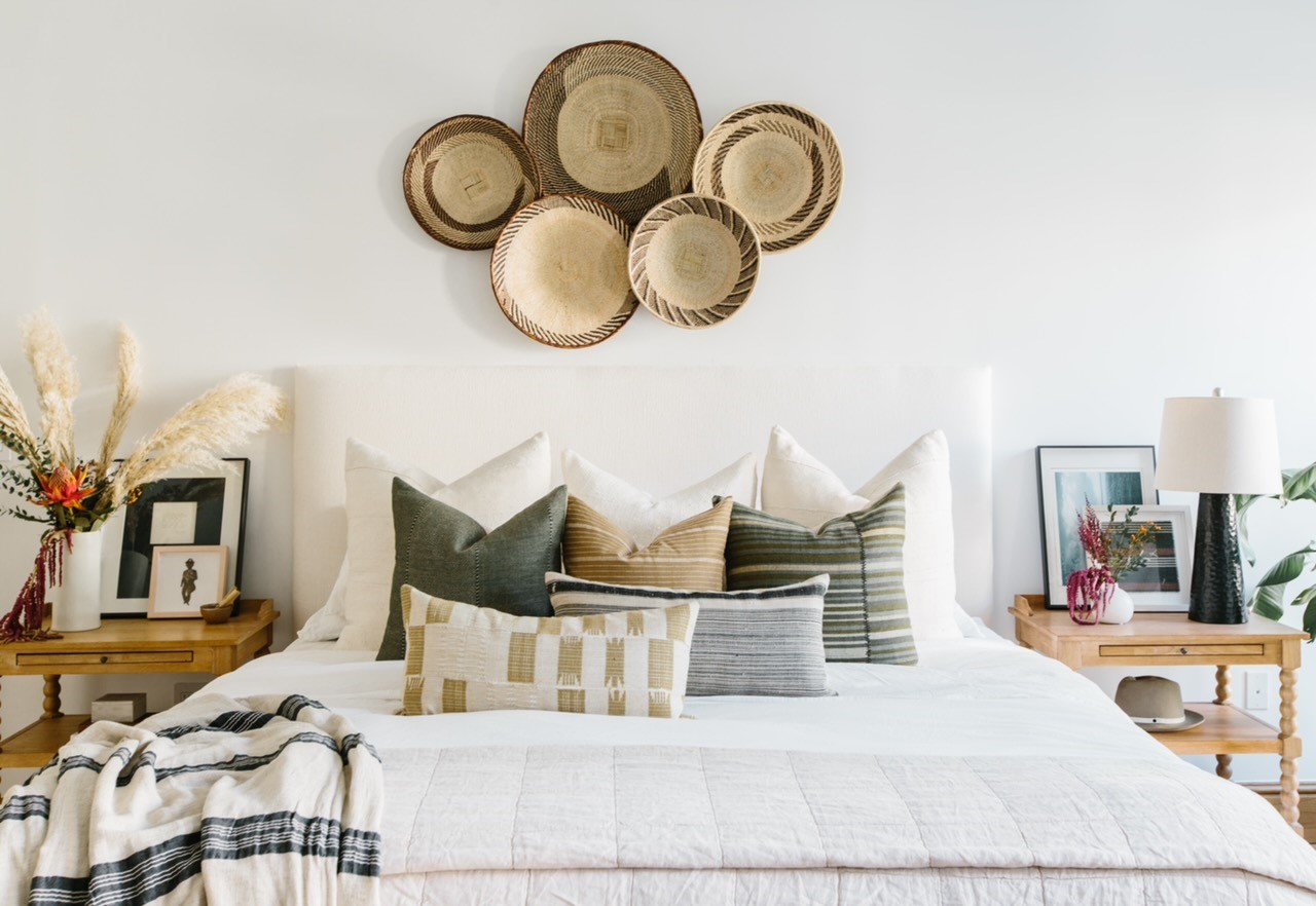 Discover Artisan-Crafted Pillow Sets