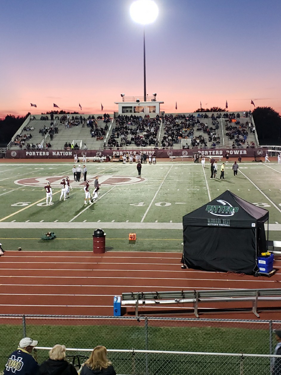The Lockport Porters defeat the Glenbard West Hilltoppers 34 to 0