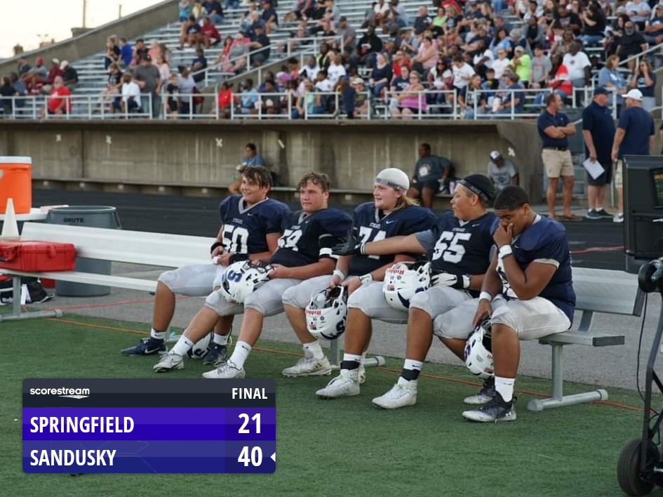 The Sandusky Blue Streaks Defeat The Springfield Blue Devils 40 To 21 
