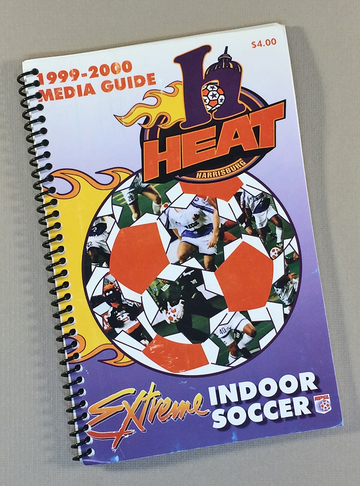 Harrisburg Heat 1999-2000 Media Guide - SportsHistoryCollectibles.com