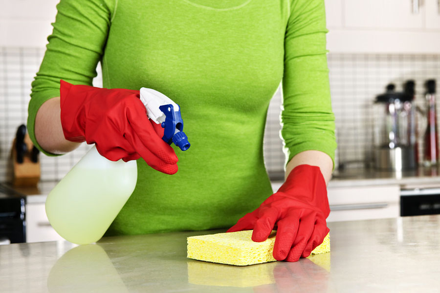 kitchen-cleaning-sprin