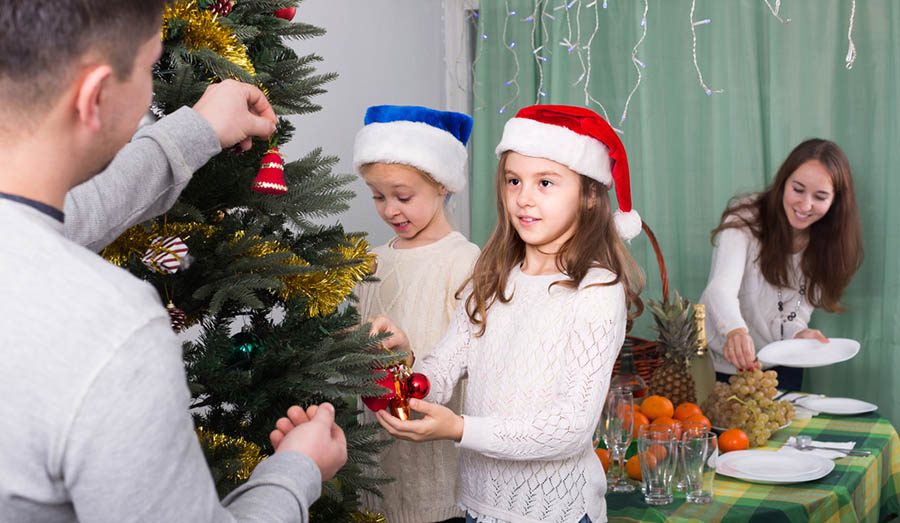Christmas-Tree-Fire-Safety-Tips