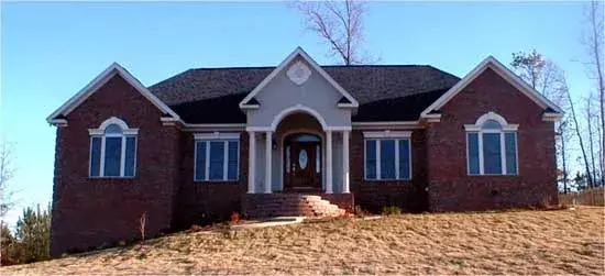 Southern house plans 103-117 - front exterior, 2,822 sq ft, 3 bed, 2 bath house plans | Monster House Plans