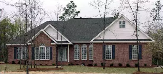 Traditional house plans 103-124 - front exterior, 2,368 sq ft, 4 bed, 2 bath house plans | Monster House Plans