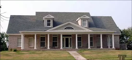 Southern house plans 103-128 - front exterior, 2,590 sq ft, 3 bed, 3 bath house plans | Monster House Plans