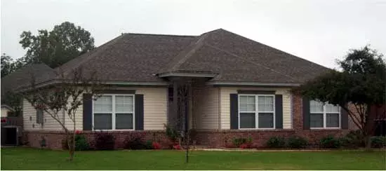 Traditional house plans 103-278 - front exterior, 1,653 sq ft, 3 bed, 2 bath house plans | Monster House Plans