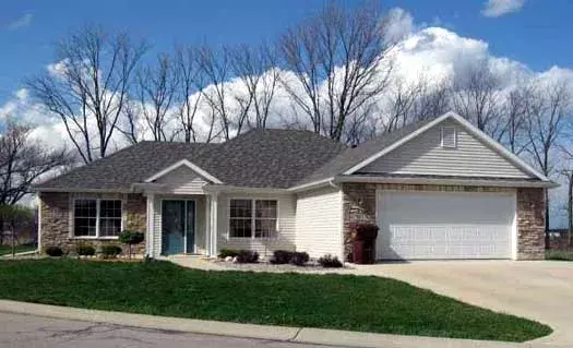 Traditional house plans 104-109 - front exterior, 1,904 sq ft, 3 bed, 2 bath house plans | Monster House Plans