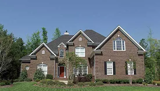 Traditional house plans 106-224 - front exterior, 2,464 sq ft, 4 bed, 2 bath house plans | Monster House Plans