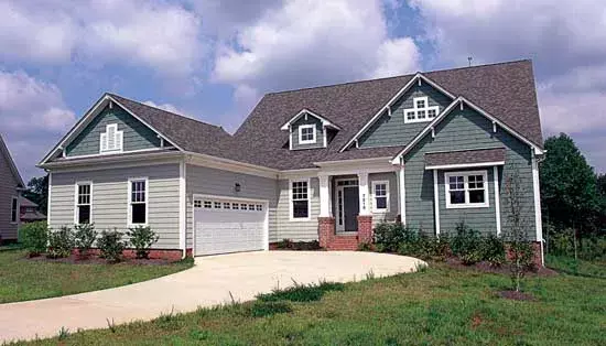 Craftsman house plans 106-239 - front exterior, 2,612 sq ft, 3 bed, 3 bath house plans | Monster House Plans