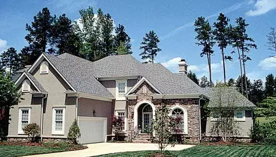 Traditional house plans 106-272 - front exterior, 2,752 sq ft, 3 bed, 2 bath house plans | Monster House Plans