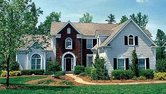 Traditional house plans 106-275 - front exterior, 2,756 sq ft, 4 bed, 2 bath house plans | Monster House Plans