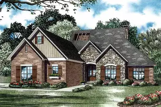 Traditional house plans 12-1162 - front exterior, 2,611 sq ft, 4 bed, 3 bath house plans | Monster House Plans