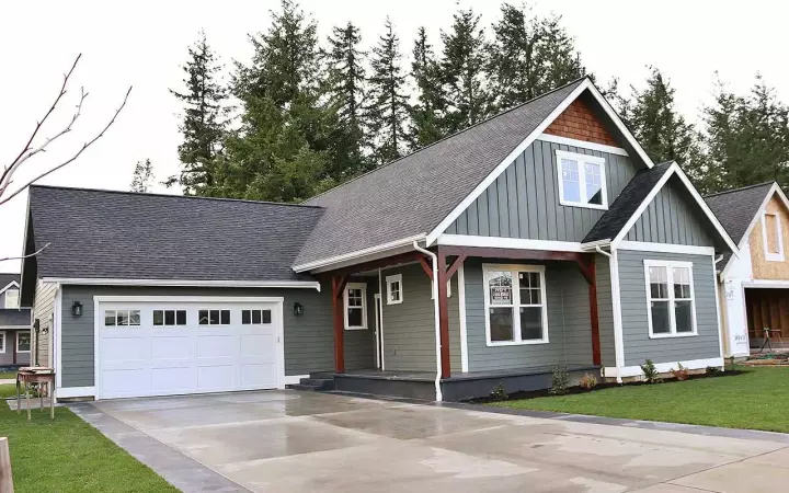 Craftsman house plans 20-109 - front exterior, 2,172 sq ft, 3 bed, 2 bath house plans | Monster House Plans
