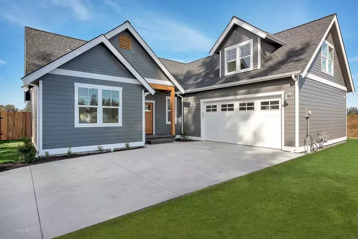 Craftsman house plans 20-134 - front exterior, 1,702 sq ft, 3 bed, 2 bath house plans | Monster House Plans